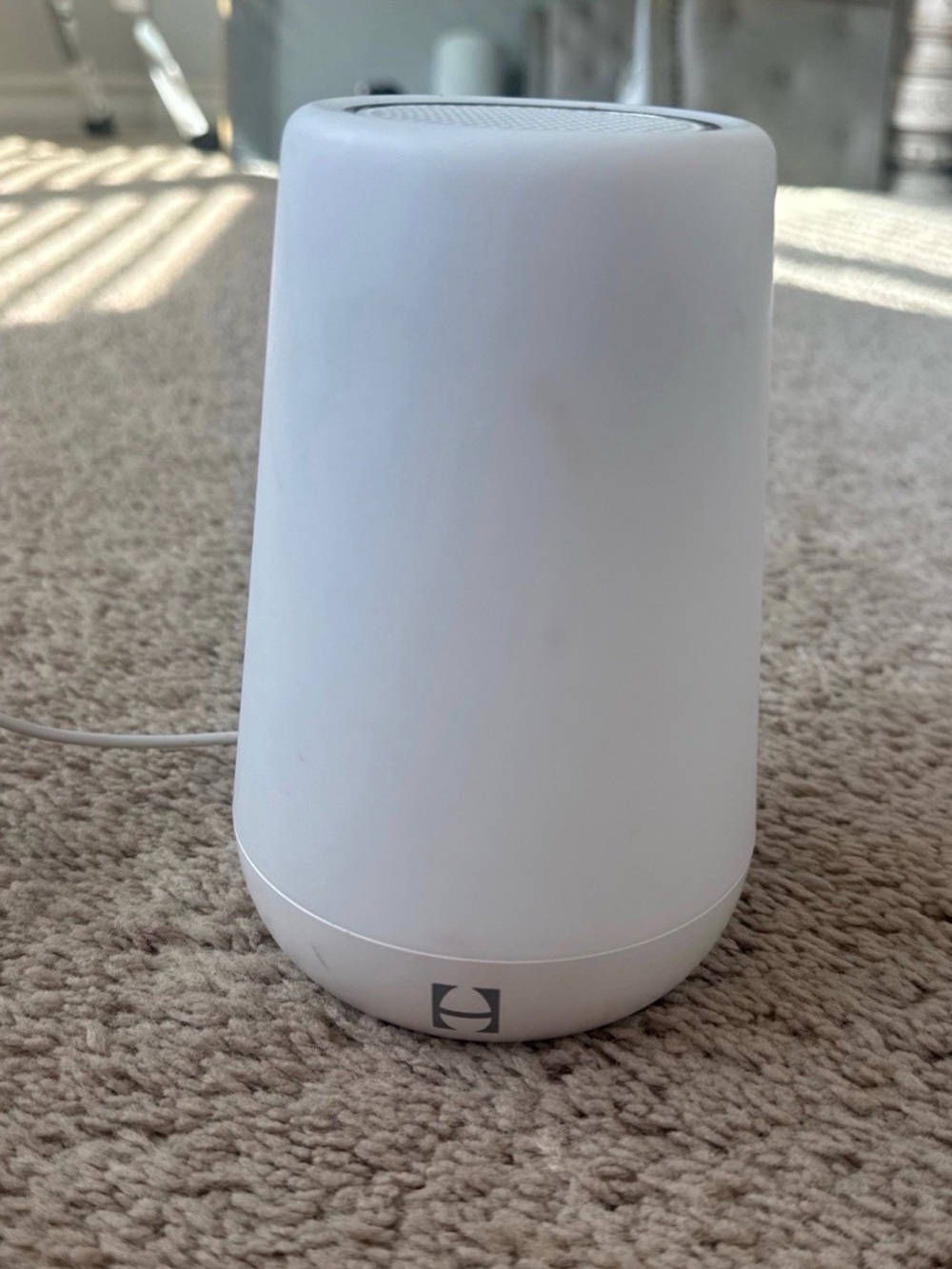 Hatch Rest Sleep Sound Machine HBREST White Noise Light